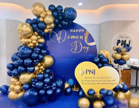 Thi Công Backdrop 20/10 Đẹp Tại Nha Trang – Giá Hợp Lý
