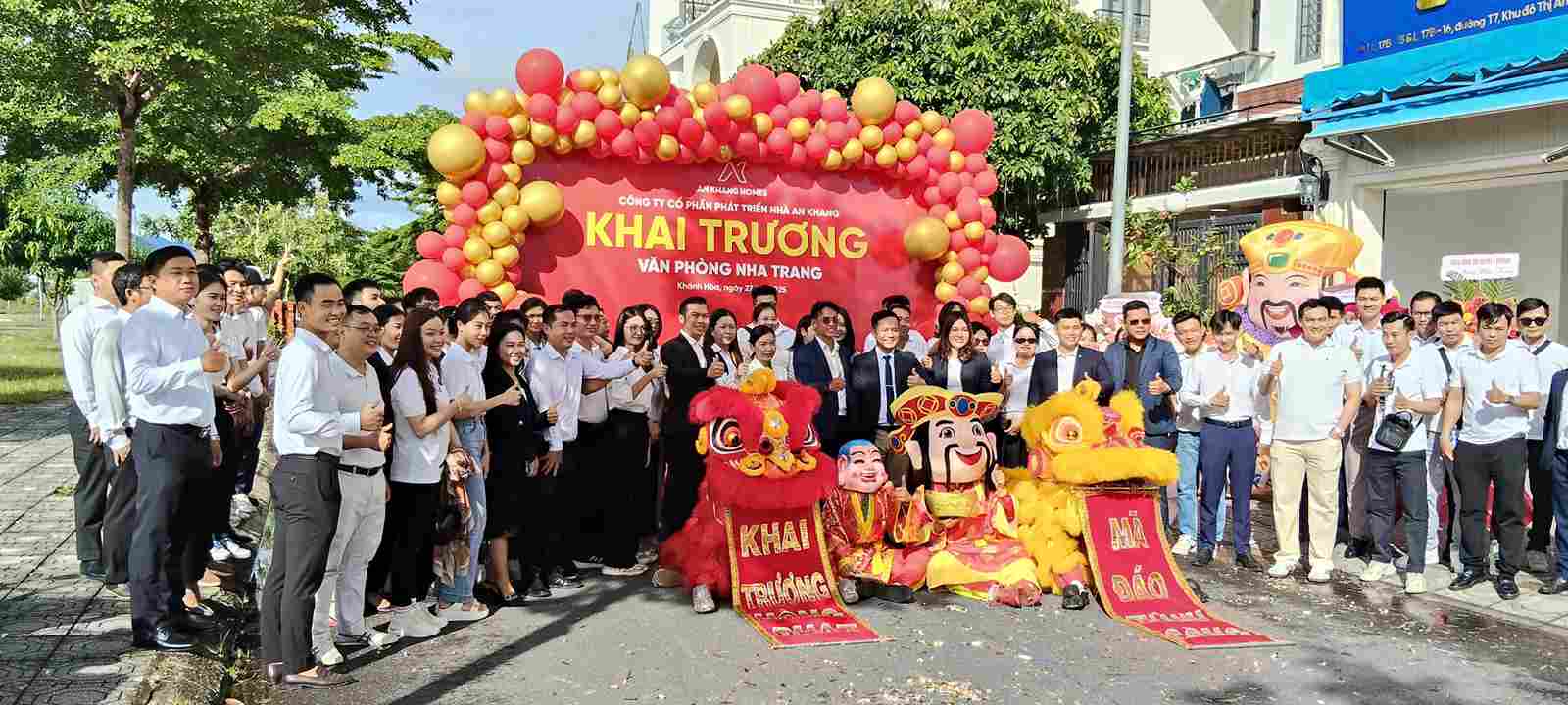 khai truong cty nha trang